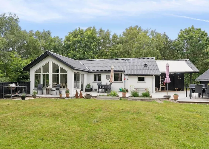 Holiday home Lf18116-veslos-agerovej-6